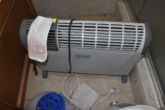 Plug in space heater