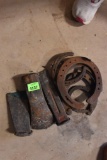 Horseshoes and splitting wedges