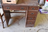 Wood desk, with drawers Please bring help to load