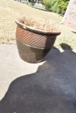 Large flower pot Must bring help to load.