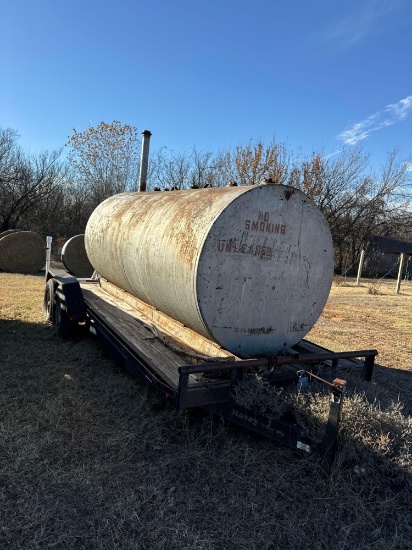 20ft Maxey Trailer with 5000# torsion axles.