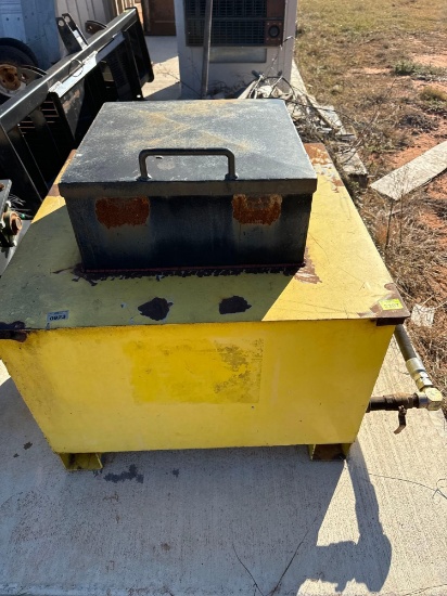 Used oil filter drain box with drain on bottom
