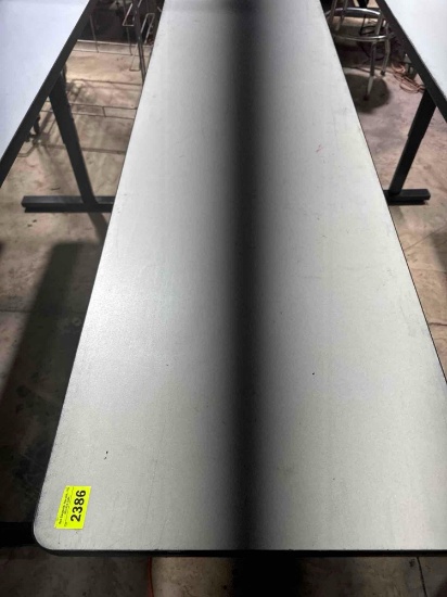 Narrow table Must bring help to load