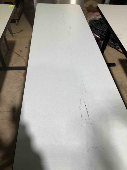 Narrow table Must bring help to load
