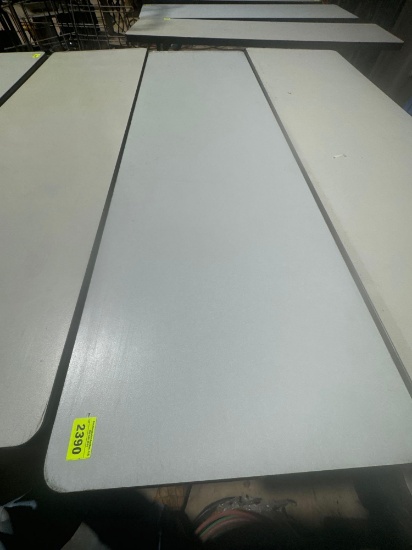 Long table Must bring help to load