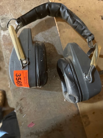 Noise cancelling ear protection
