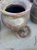 Large flower pot 21in x 21in Must bring help to load