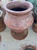 Large flower pot 28in x 24in Must bring help to load