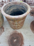 Large flower pot 19in x 20in Must bring help to load