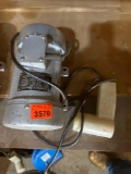 Concrete vibrator