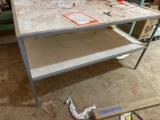 Display table... ...5ft x 4ft x 3ft Must bring help to load ... ...