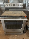 Electric stove Must bring help to load ...