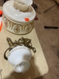 Hurricane lamp