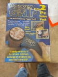 Power grip for opening bottles