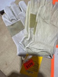 Leather work gloves