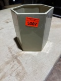 Decorative trash can