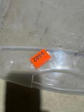 Plastic tote lid