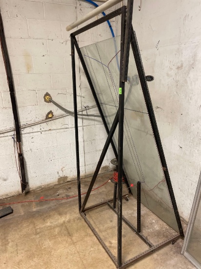 metal jig with glass and tint holder