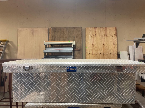 UWS truck tool box