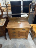 Old vintage wash stand with towel rack