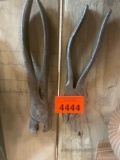 Pliers