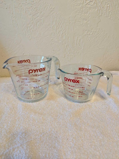PYREX Glass Measuring Cups