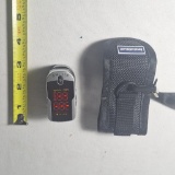 pulse oximeter with case