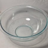 glass mixing bowl