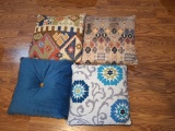 4 throw pillows