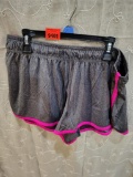 running shorts size L