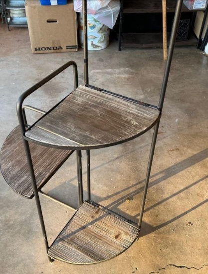 Metal/wood foldable plant stand