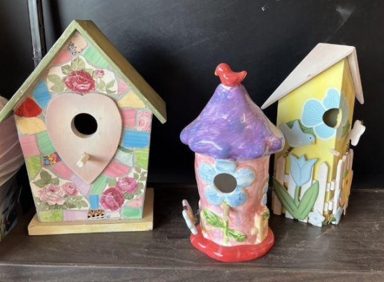 3 birdhouses