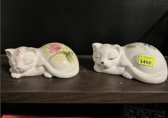 2 porcelain painted cats