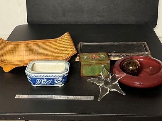 Trays, bowl, glass flower, lidded box, blue/white planter
