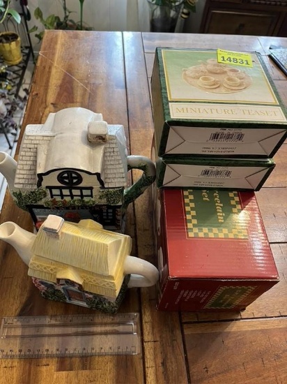 Ceramic tea pots and mini tea pots sets