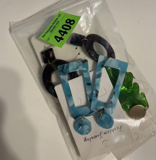 5 pairs of large color earrings