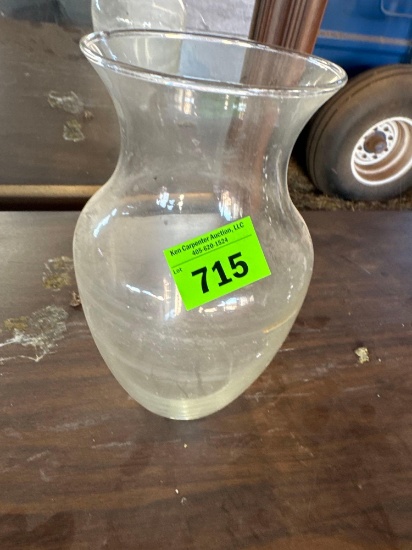 Glass vase