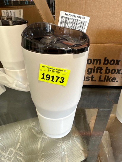 Water cup with lid