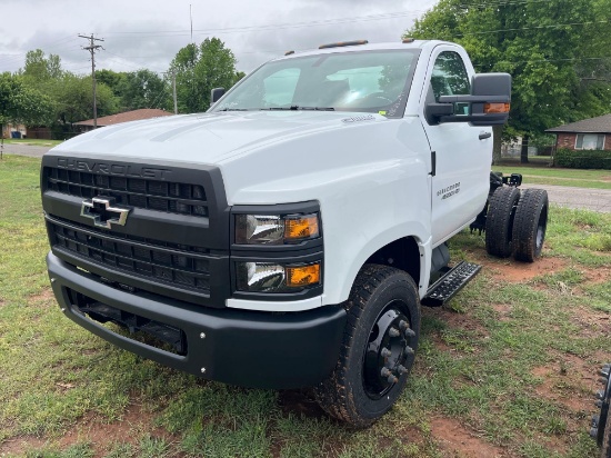 New 2023 Chevy 4500HD single cab