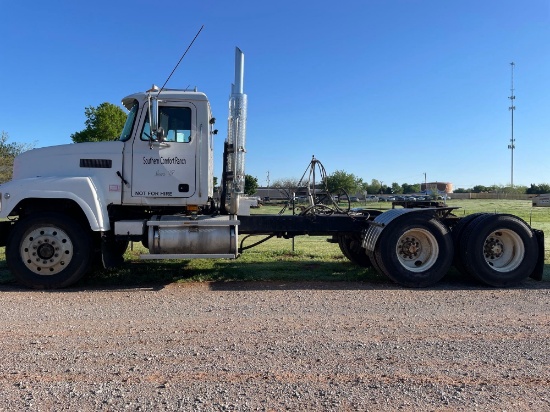 S - 1998 Mack CM600
