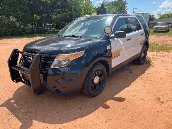 B- 2015 Ford Explorer