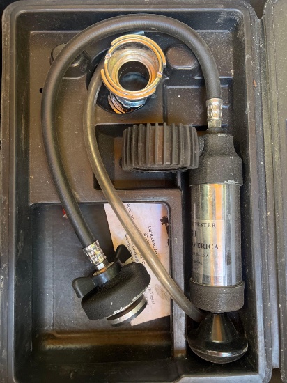 R cooling system pressure tester