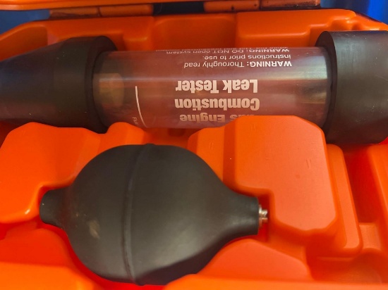 R Gas engine combustion leak tester