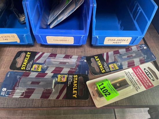 R - Stanley carpet blades; Hyde scraper blade