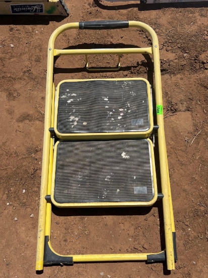 K- 2 step ladder