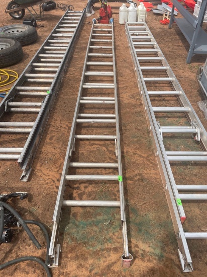 L 28 ft extension ladder