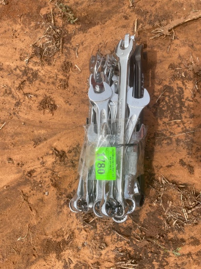 L - 14mm wrenches
