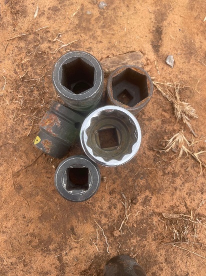 L - various sockets