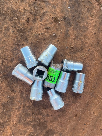 L - various sockets