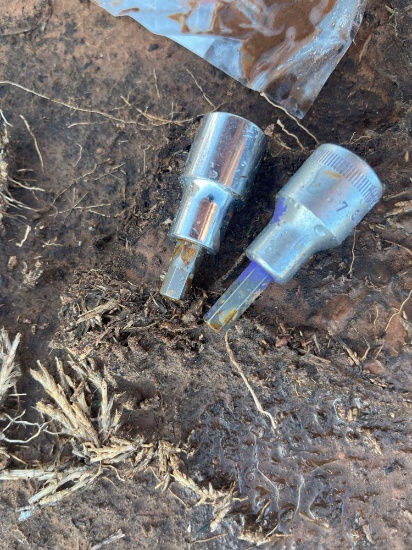 L - various sockets